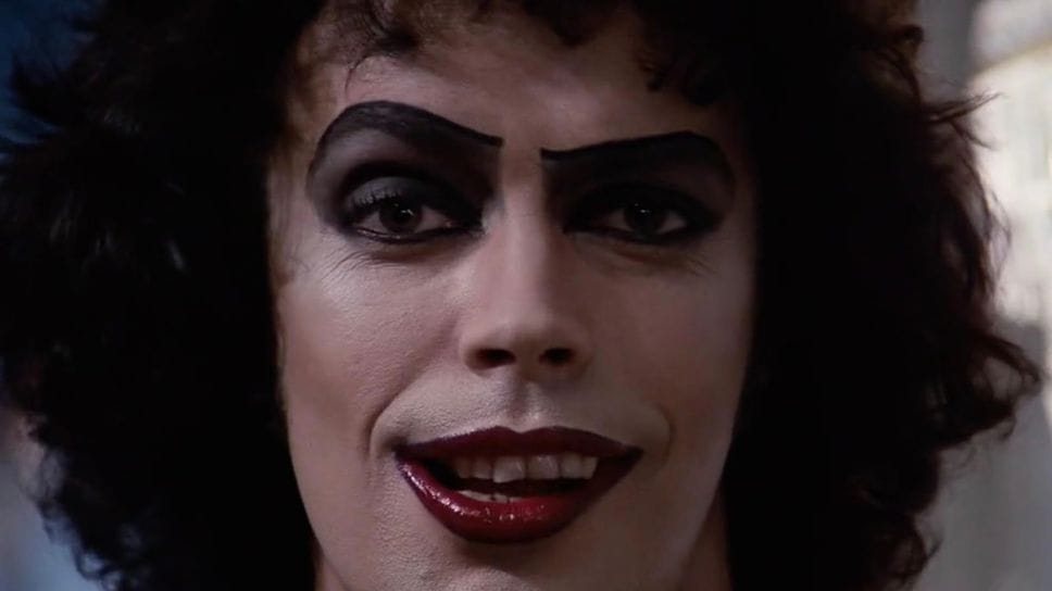 L’ultimo Time Warp di Tim Curry: un carosello delle sue cento vite