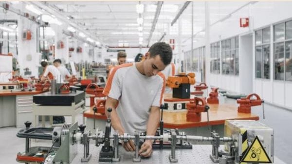 Prestiti alle pmi in calo del 30% anche nel Comasco e gli artigiani sono tra i più penalizzati