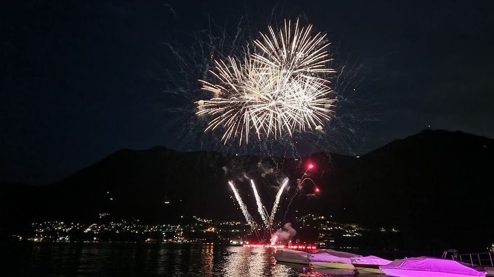 «Basta con i fuochi artificiali». Già raccolte 1.500 firme