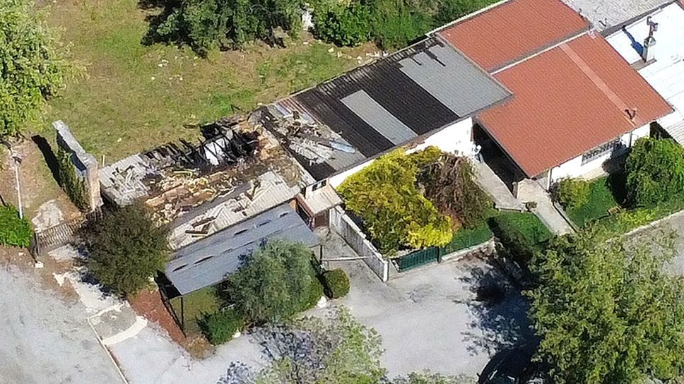 Ex clubhouse dei Bandidos data alle fiamme