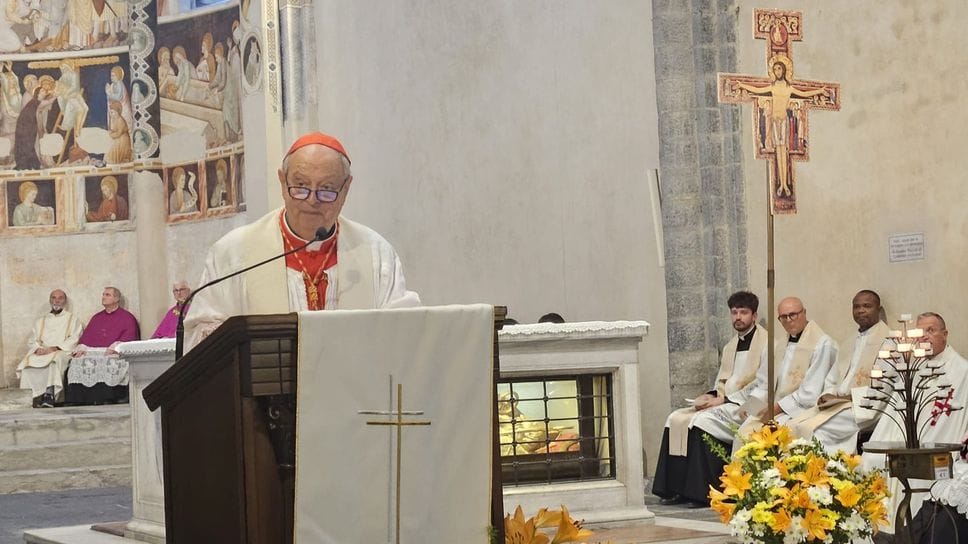 Il messaggio del vescovo alla città: «Politica e social troppo aggressivi»