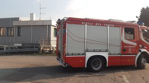 Schiacciato da un sacco in ditta: è grave