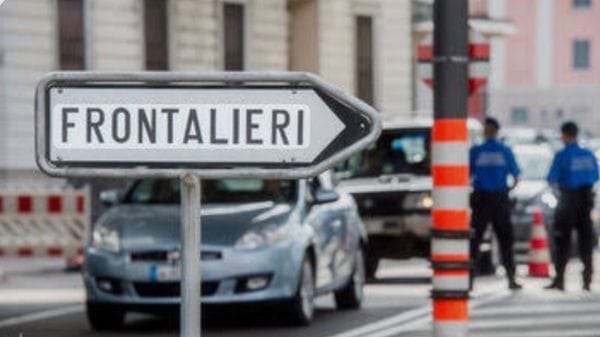 Frontalieri al contrario, brusca frenata