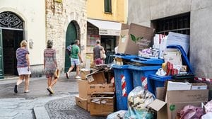 Stangata rifiuti a Como: trecento euro di multa per chi sbaglia