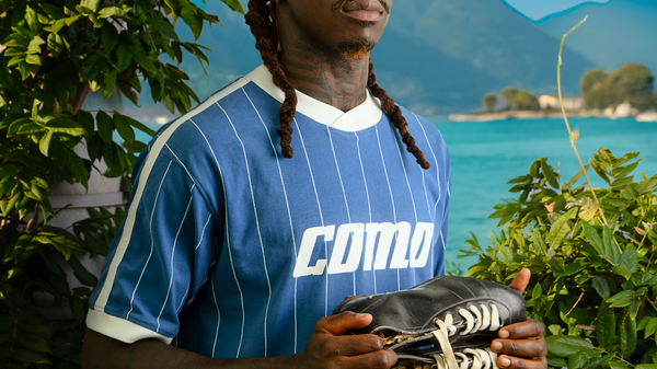 Kean è ufficiale, ora è del Como: «Molto contento di essere qui»