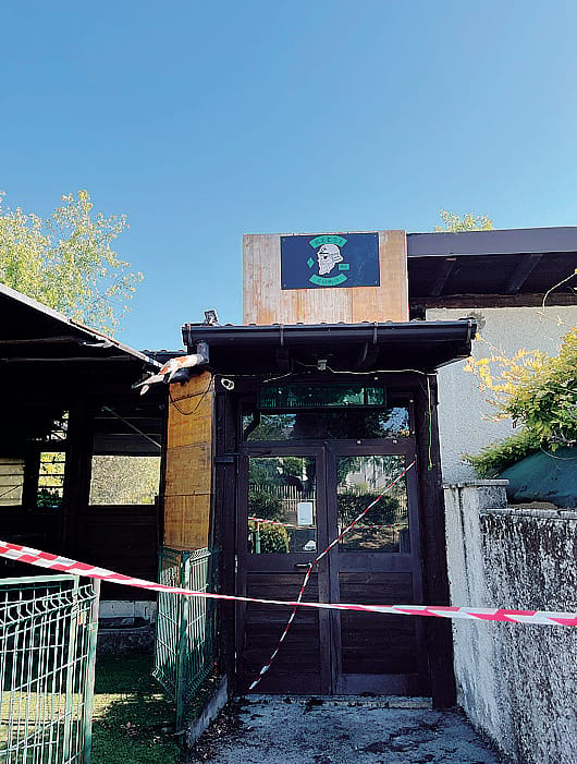 Maneggio incendiato. Un nuovo club di bikers stava per aprirvi la sede