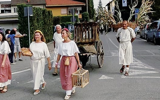Palio delle cinque contrade. Fenegrò torna al medioevo
