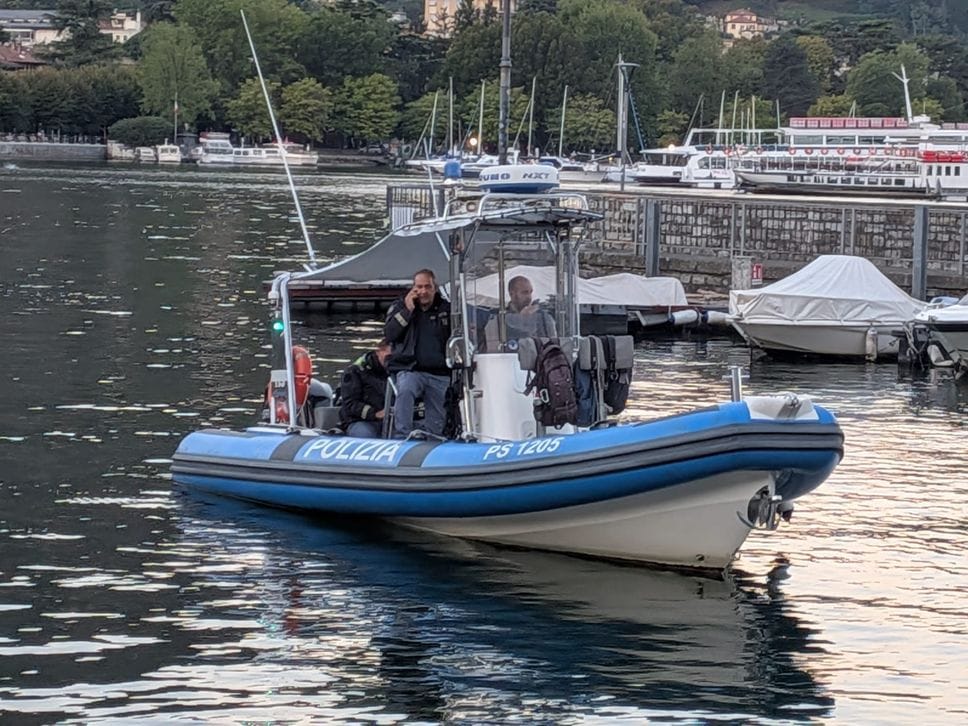 Tensione a Sant’Agostino, sgomberato il pontile dei Taxi Boat (Il video)