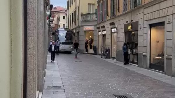 Bus in centro storico