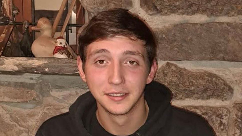 La tragedia sulla Arosio-Canzo. Oggi l’ultimo saluto a Pietro 