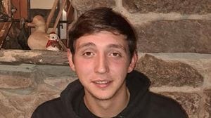 La tragedia sulla Arosio-Canzo. Oggi l’ultimo saluto a Pietro 