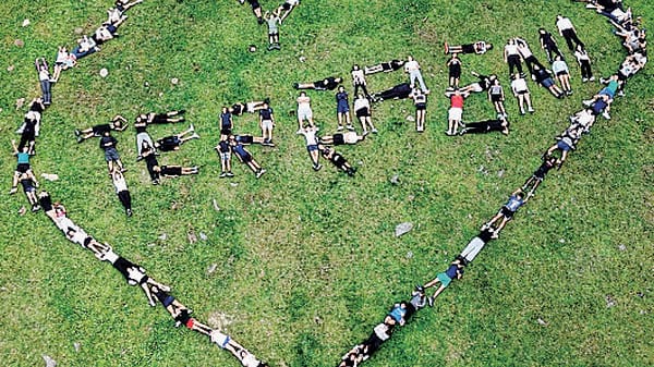 Il Terragni a quota 1.068 iscritti. E gli studenti salgono in montagna