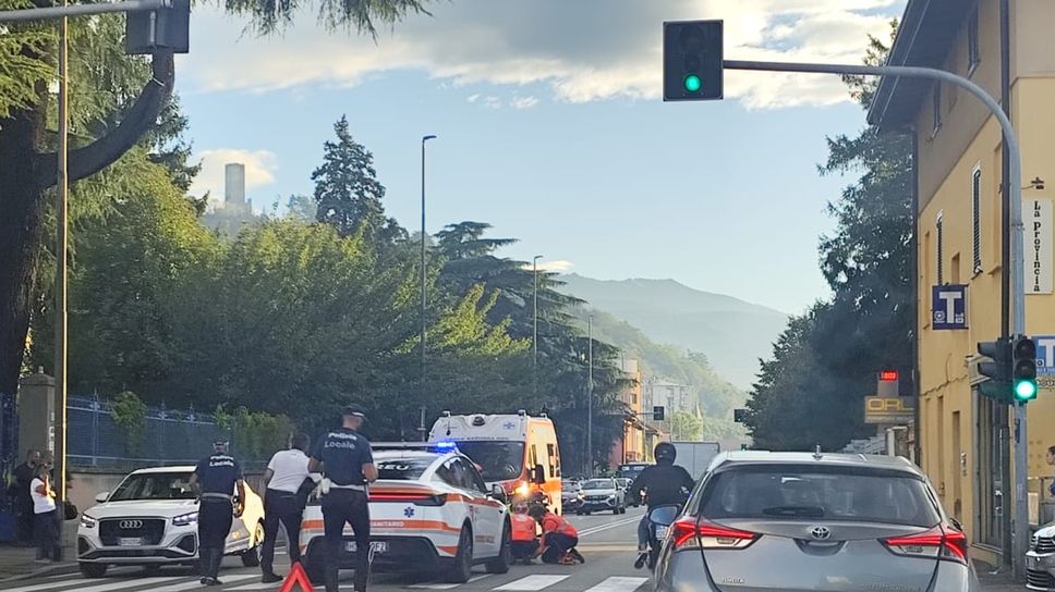 Studente investito mentre andava a scuola in via Pasquale Paoli