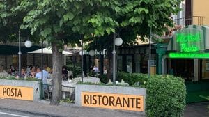 A  novembre chiude lo storico Hotel Posta di Moltrasio: giù la saracinesca dopo 94 anni di attività