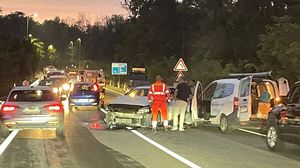 Lambrugo, frontale sulla Briantea: tre persone ferite in modo serio 