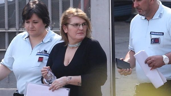 Stordiva gli uomini per poi rapinarli. Verdetto definitivo