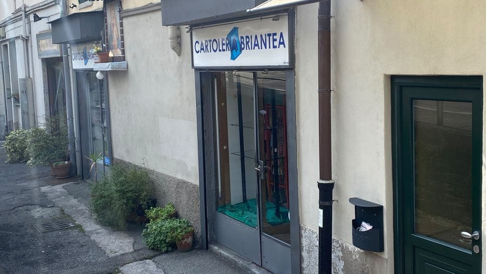 Una nuova rapina alla Cartoleria Briantea: è lo stesso uomo di venerdì scorso