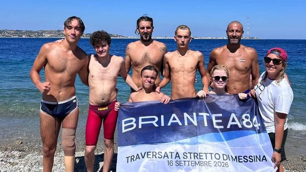 Sette atleti della Briantea84 hanno attraversato lo Stretto di Messina