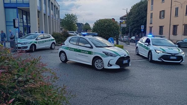 Aggressione tra fratelli. «Si teneva il torace insanguinato»