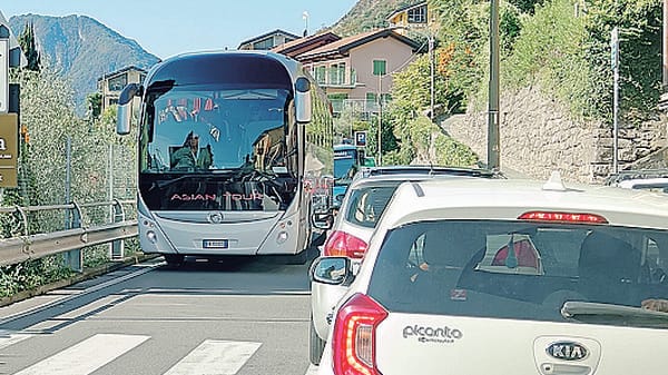 Regina tra camion e bus: ancora un incubo