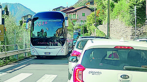 Regina tra camion e bus: ancora un incubo