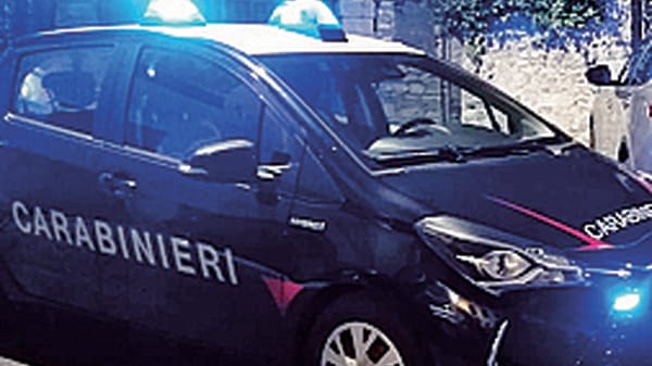Botte e coltellata in piazza Indagato un giovane  straniero
