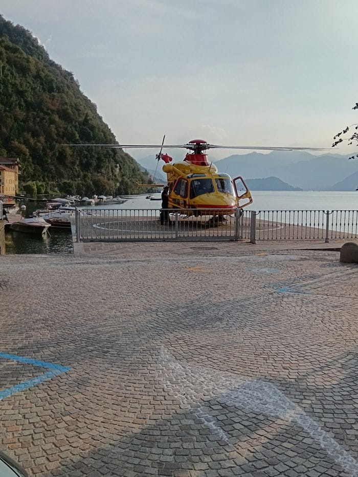 Incidente sulla Regina a Brienno: investiti due ciclisti, uno è grave