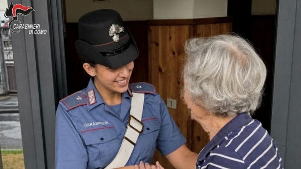 Si fingono Carabinieri, ma i cittadini chiamano il 112 e sventano la truffa