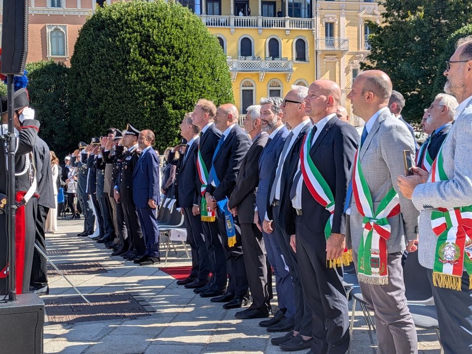 In Piazza Cavour per la Giornata degli Internati: tra i paracadutisti del Tuscania e la memoria dei deportati