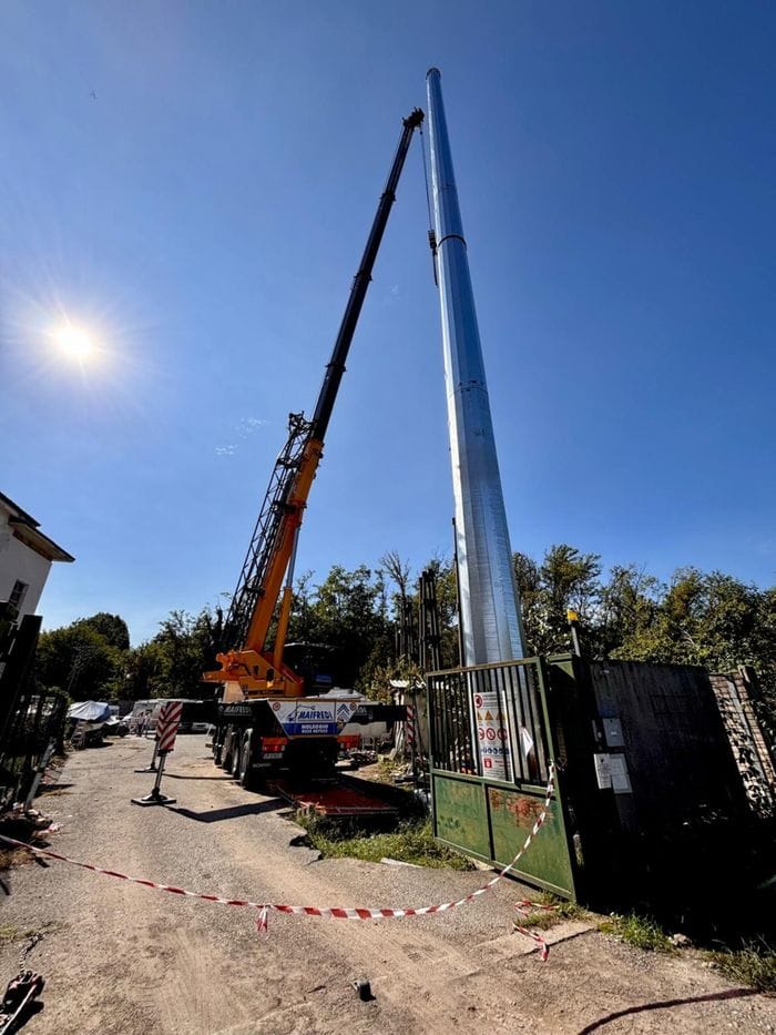 Installata l’antenna che il Comune ha provato, più volte, a bloccare