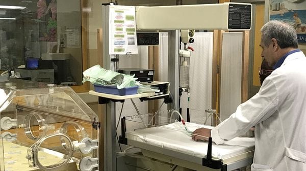 Maternità ospedale di Erba: mozioni e raccolta firme, «No alla chiusura» 