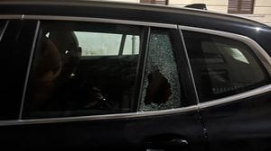 Ancora furti sulle auto in centro: vetro rotto in via Mentana e via con il bottino 