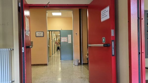 Chiusura confermata per il punto nascita di Erba ma il territorio insorge