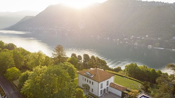 Il Tar accoglie il ricorso su Villa Bonomi e congela l’acquisizione del Comune