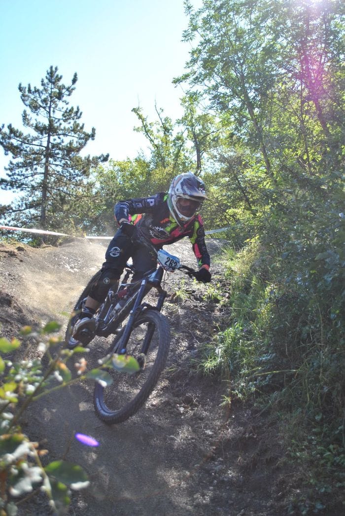 Campione di enduro a 15 anni: il podio comincia sui sentieri della Val d’Intelvi