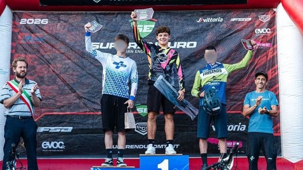Campione di enduro a 15 anni: il podio comincia sui sentieri della Val d’Intelvi