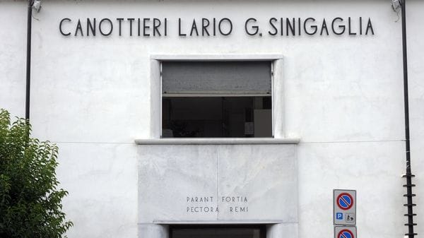 Per l’edificio della Canottieri Lario spunta un progetto che apre ai privati