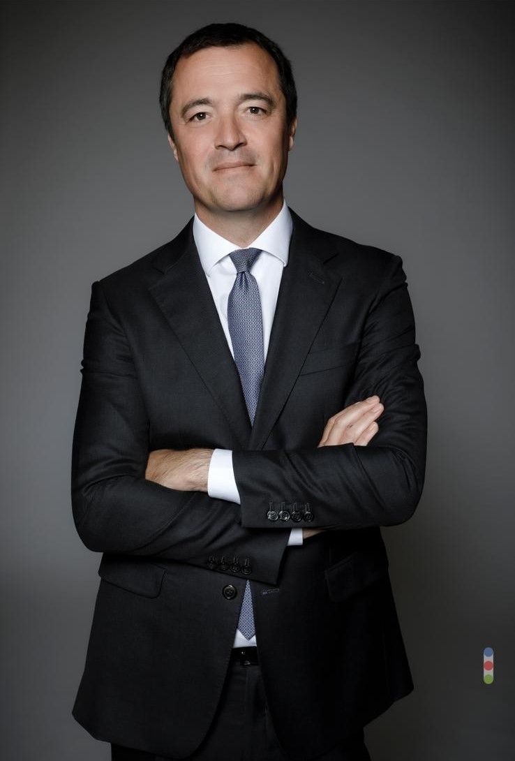 «Como investe in aziende locali, turismo e immobili»
