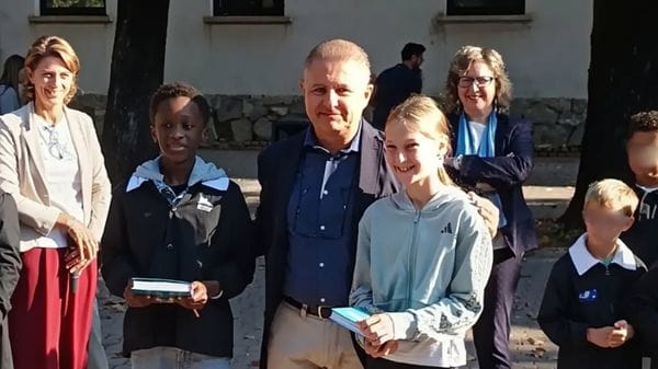 Dalle materne alle medie, scuole giù. Ogni anno si perdono quattro classi