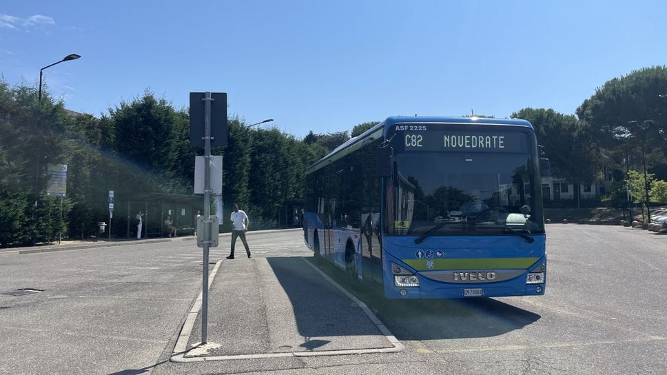 Lite tra autista del bus e passeggeri. Disabile denuncia: «Biglietto negato»