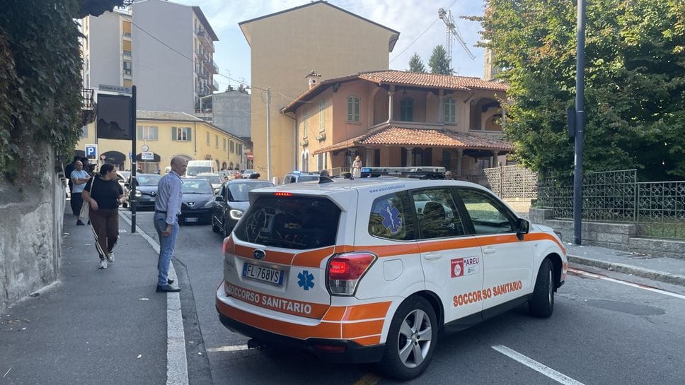 Cantù, scontro tra auto e moto, morto un ragazzo di 17 anni