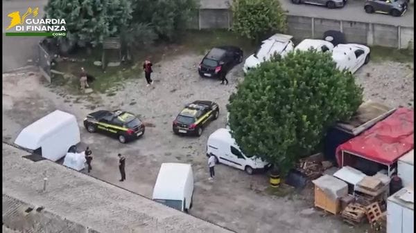 Cocaina nel Comasco, sgominato un giro familiare, tre arresti (video)
