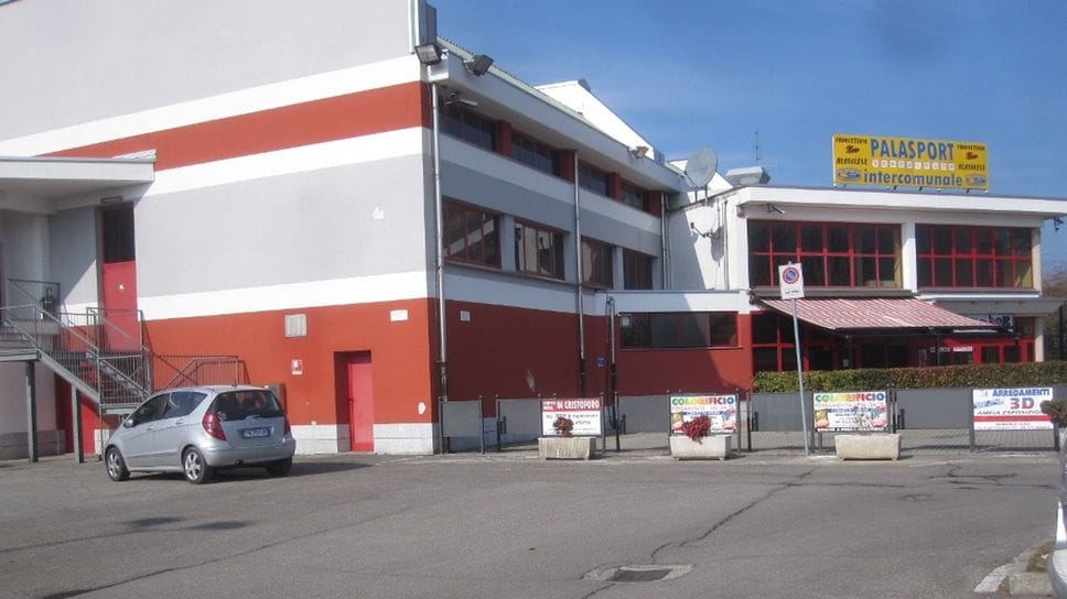 La colazione benefica al palasport di Cagno