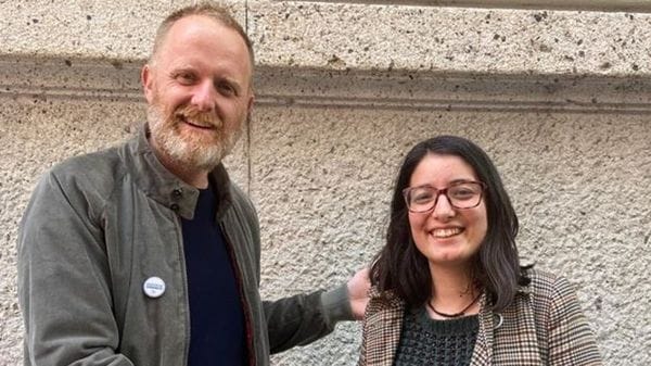 «Vicesindaco fantasma, sempre zitta sulle scuole». Le minoranze: si dimetta