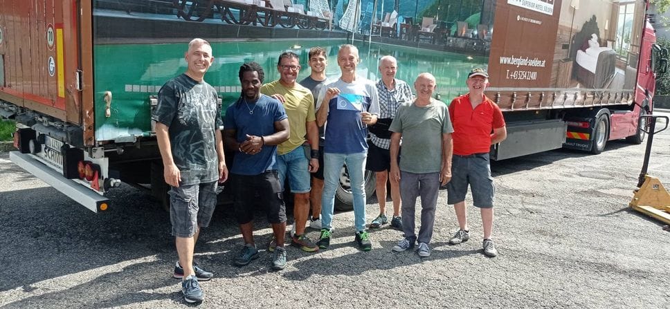 Korosten chiede aiuto: «In Ucraina scaffali vuoti e anziani nel panico». Da Cantù parte un Tir di aiuti ma ne servono di più