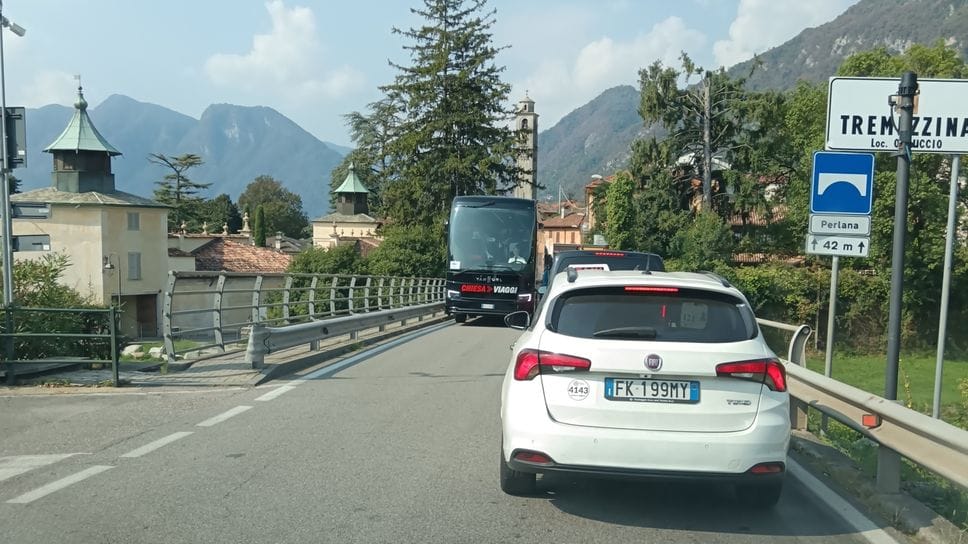 In coda sulla Regina: proteste dalle auto e movieri impegnati