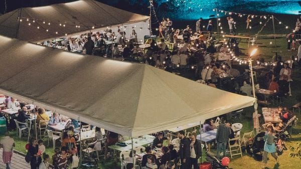 Quattro giorni di festa  e un gesto che arriva fino in Sudan: torna la Festa Pop
