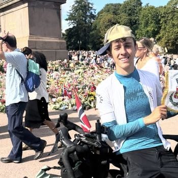 Da Cermenate attraversa l’Europa in bici: e ora è negli States per il coast to coast