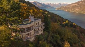 Noleggiano l’elicottero e affittano una villa lussuosa a Bellagio, ma non pagano nulla