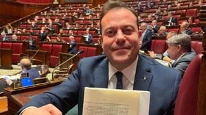 Tensioni nella Lega, Zoffili difende il segretario: «Romeo e Fontana irresponsabili»